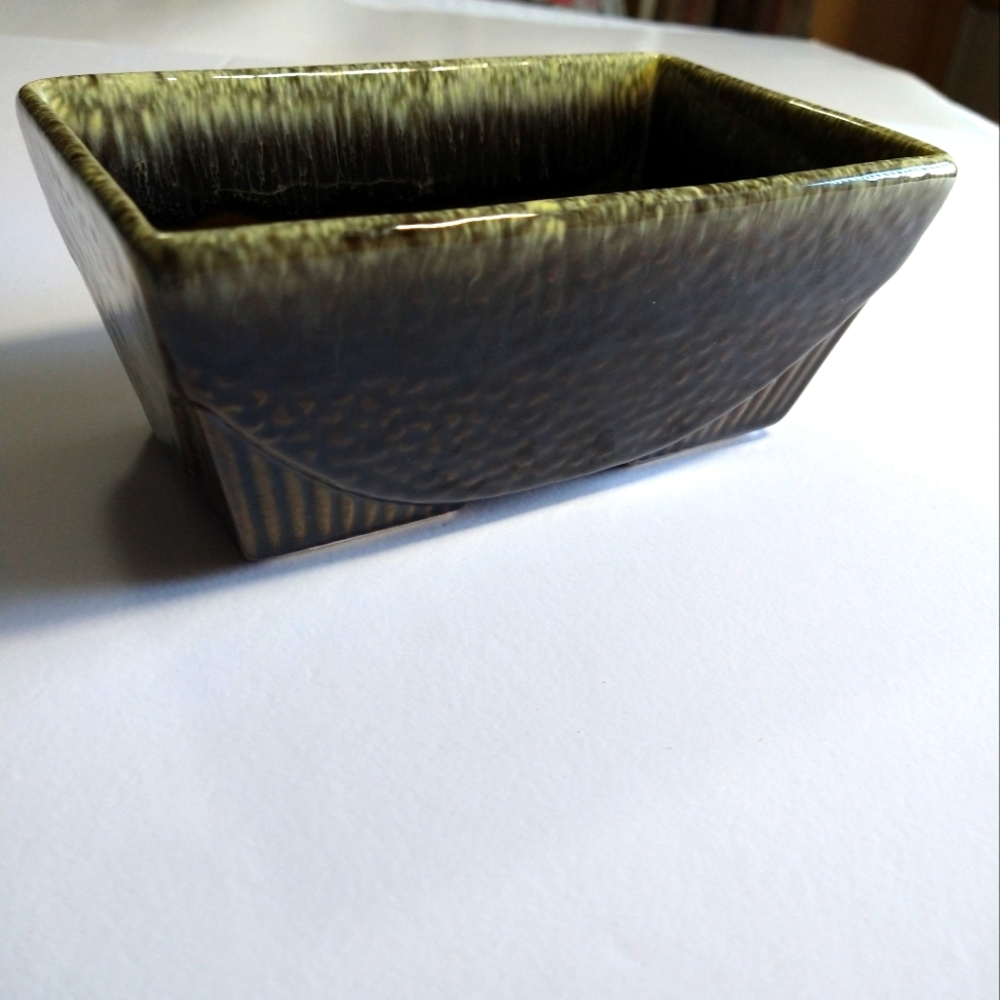 Vintage  USA Olive Drip Glaze Ceramic Planter 75